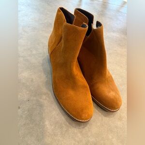 Women’s Cole Haan Signature suede ankle booties 9.5